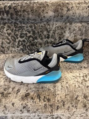 Nike Airmax 270 toddler Sneakers with Blue Air Heel and Black Trim size 9T